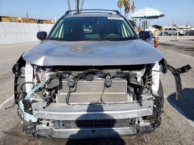 Photo 5 from auction – 2019 TOYOTA RAV4 LE with VIN JTMLWRFV9KD029575