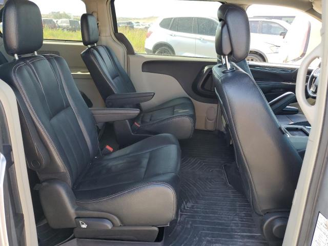 Photo 11 from auction – 2014 CHRYSLER TOWN & COU with VIN 2C4RC1BG6ER215233