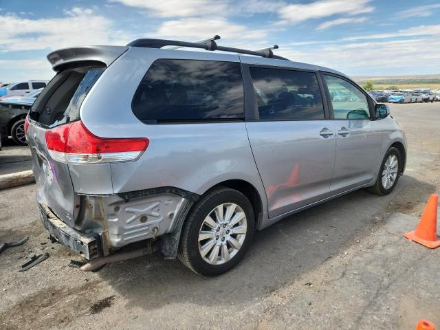 Photo 3 from auction – 2013 TOYOTA SIENNA LE with VIN 5TDJK3DC3DS057428