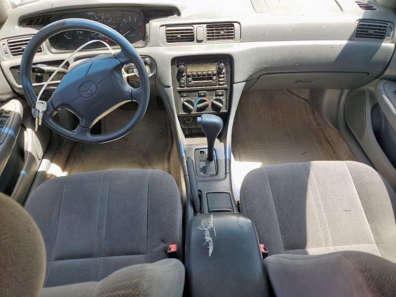 Photo 8 from auction – 2001 TOYOTA CAMRY CE with VIN 4T1BG22K21U112268