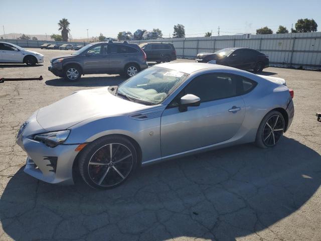 TOYOTA 86 2020 with VIN JF1ZNAA15L9752787 - Photo from auction
