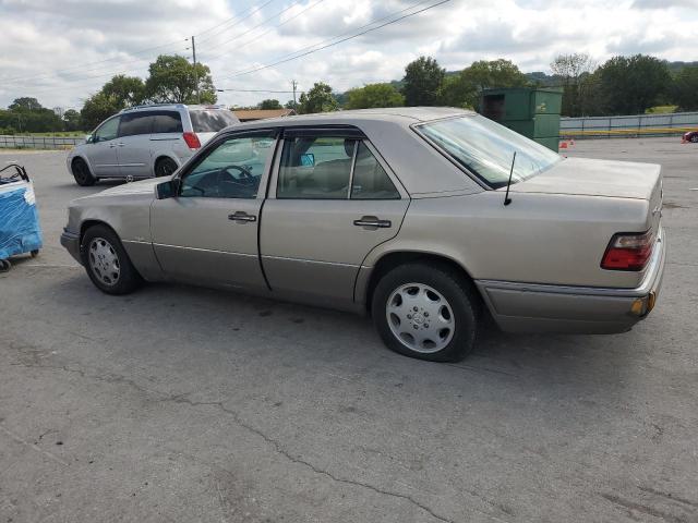 Photo 2 from auction – 1994 MERCEDES-BENZ E 320 with VIN WDBEA32E7RC095891
