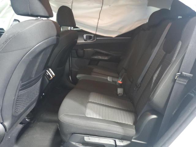 Photo 11 from auction – 2023 KIA SORENTO LX with VIN 5XYRG4LCXPG164618