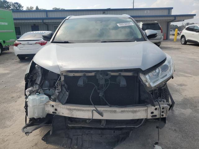Photo 5 from auction – 2017 TOYOTA HIGHLANDER with VIN 5TDKZRFH7HS510452