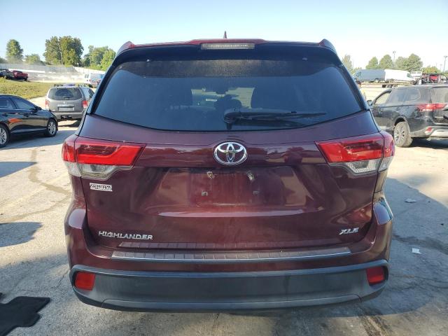 Photo 6 from auction – 2018 TOYOTA HIGHLANDER SE with VIN 5TDKZRFHXJS250036