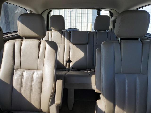 Photo 10 from auction – 2014 CHRYSLER TOWN & COU with VIN 2C4RC1CG9ER297702