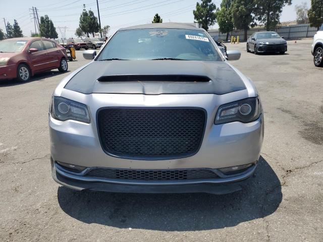 Photo 5 from auction – 2018 CHRYSLER 300 S with VIN 2C3CCABG0JH214587