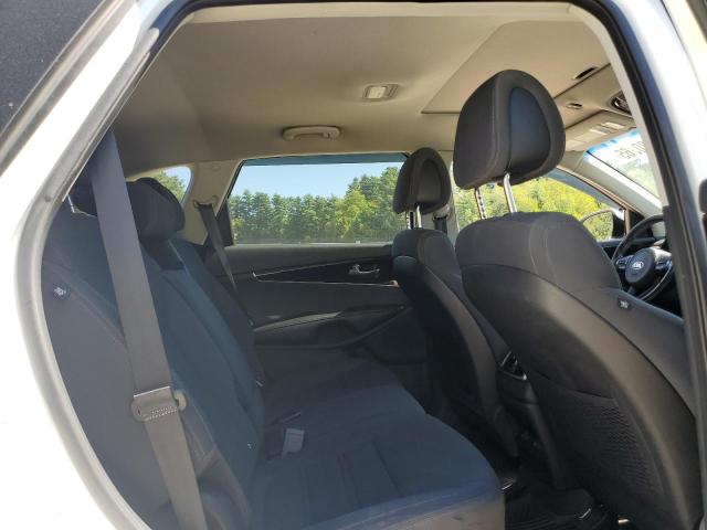 Photo 11 from auction – 2016 KIA SORENTO LX with VIN 5XYPGDA31GG007229
