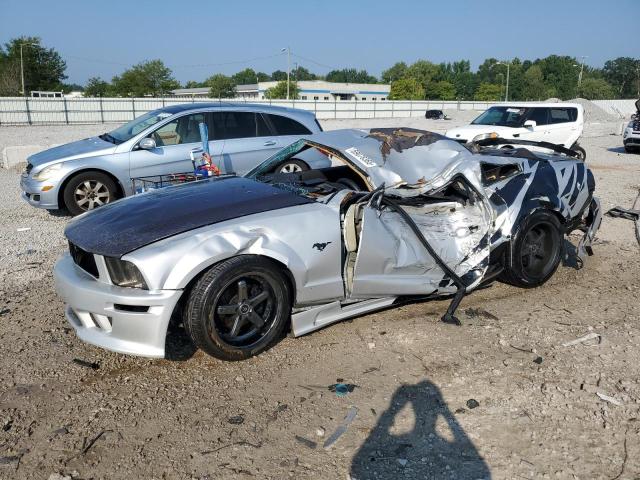FORD MUSTANG 2005 with VIN 1ZVFT80N955134282 - Photo from auction