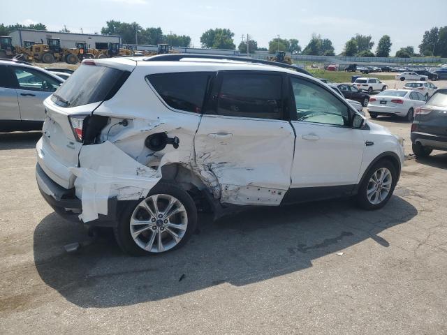 Photo 3 from auction – 2017 FORD ESCAPE SE with VIN 1FMCU0GD4HUE06051