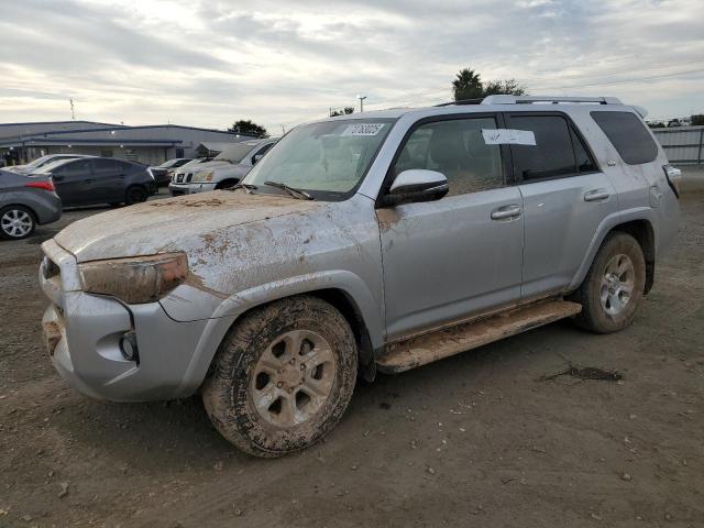 TOYOTA 4RUNNER SR5 2016 with VIN JTEZU5JRXG5130155 - Photo from auction