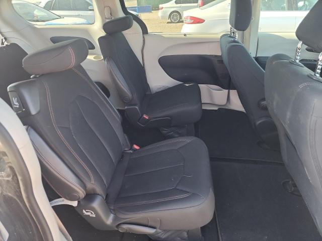 Photo 11 from auction – 2018 CHRYSLER PACIFICA TOURING PLUS with VIN 2C4RC1FG2JR123394
