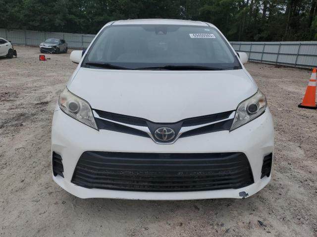 Photo 5 from auction – 2018 TOYOTA SIENNA LE with VIN 5TDKZ3DC0JS904207