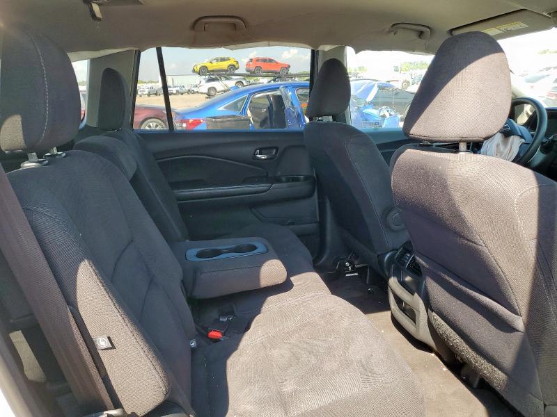Photo 11 from auction – 2017 HONDA PILOT LX with VIN 5FNYF6H12HB019292