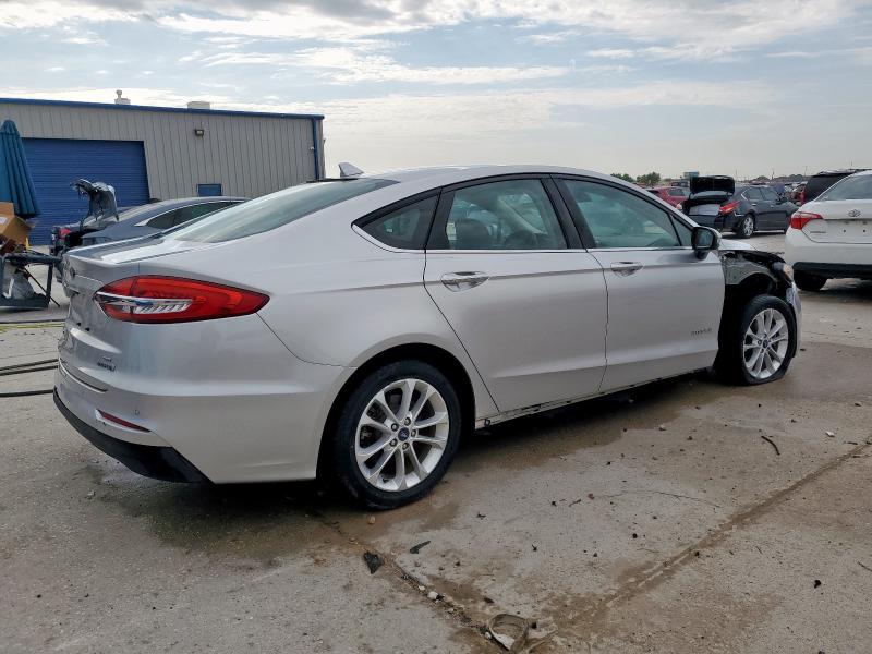 Photo 3 from auction – 2019 FORD FUSION SE with VIN 3FA6P0LU5KR105565