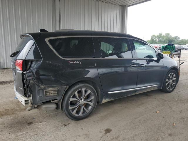 Photo 3 from auction – 2017 CHRYSLER PACIFICA L with VIN 2C4RC1GG6HR659337