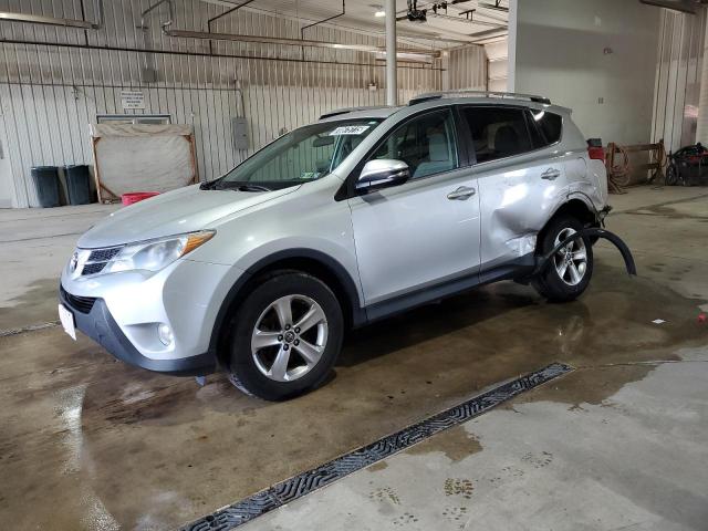 TOYOTA RAV4 XLE 2015 with VIN 2T3RFREV8FW285968 - Photo from auction