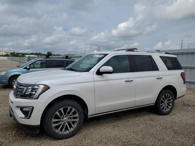 FORD EXPEDITION 2018 with VIN 1FMJU2AT3JEA52221 - Photo from auction