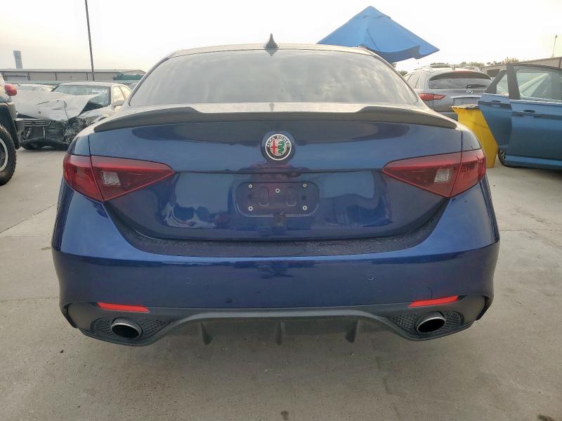 Photo 6 from auction – 2018 ALFA ROMEO GIULIA TI with VIN ZARFAECN2J7590745