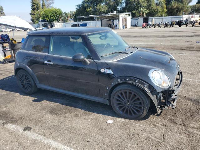 Photo 4 from auction – 2011 MINI COOPER S with VIN WMWSV3C54DT392758