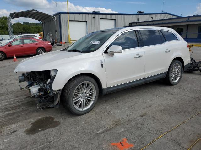 Photo 1 from auction – 2019 LINCOLN MKT with VIN 2LMHJ5ATXKBL04119