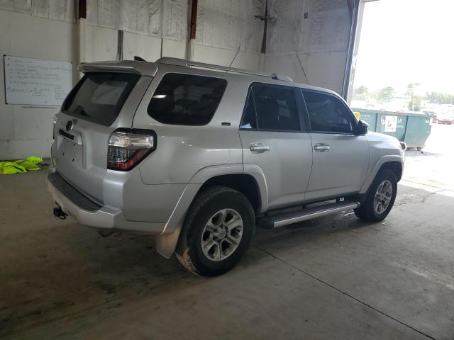 Photo 3 from auction – 2018 TOYOTA 4RUNNER SR with VIN JTEBU5JR4J5577721