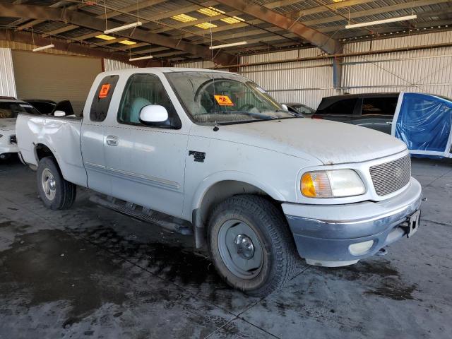 Photo 4 from auction – 2001 FORD F150 with VIN 1FTRX18L81NA09993