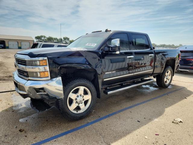 CHEVROLET SILVERADO 2015 with VIN 1GC1KWE81FF167232 - Photo from auction
