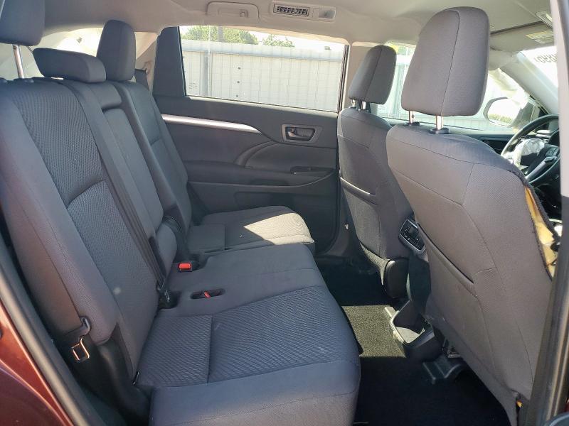 Photo 11 from auction – 2019 TOYOTA HIGHLANDER LE with VIN 5TDZZRFH1KS367374