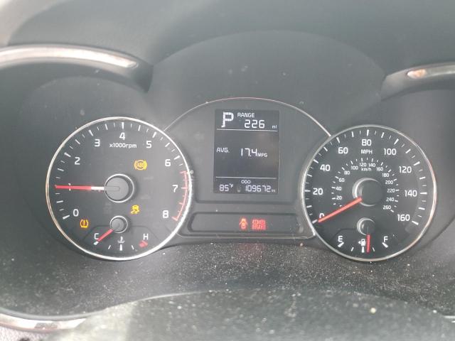 Photo 9 from auction – 2017 KIA FORTE LX with VIN 3KPFK4A75HE071463