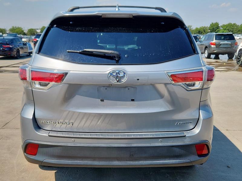 Photo 6 from auction – 2016 TOYOTA HIGHLANDER with VIN 5TDYKRFH1GS147787