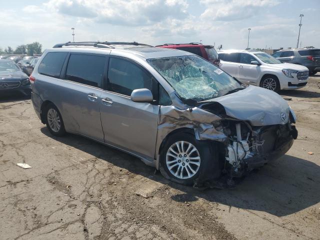 Photo 4 from auction – 2013 TOYOTA SIENNA XLE with VIN 5TDYK3DC8DS377147