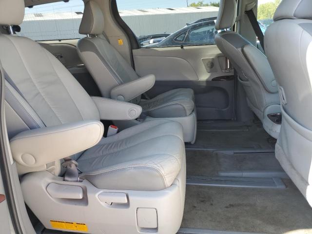 Photo 11 from auction – 2011 TOYOTA SIENNA XLE with VIN 5TDDK3DC3BS026996