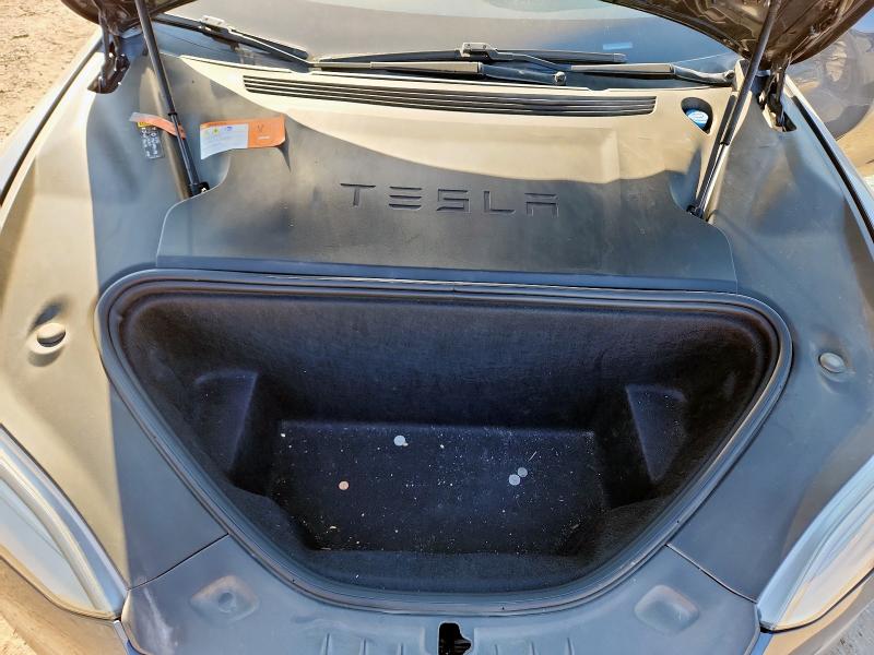 Photo 11 from auction – 2018 TESLA MODEL S with VIN 5YJSA1E21JF282917