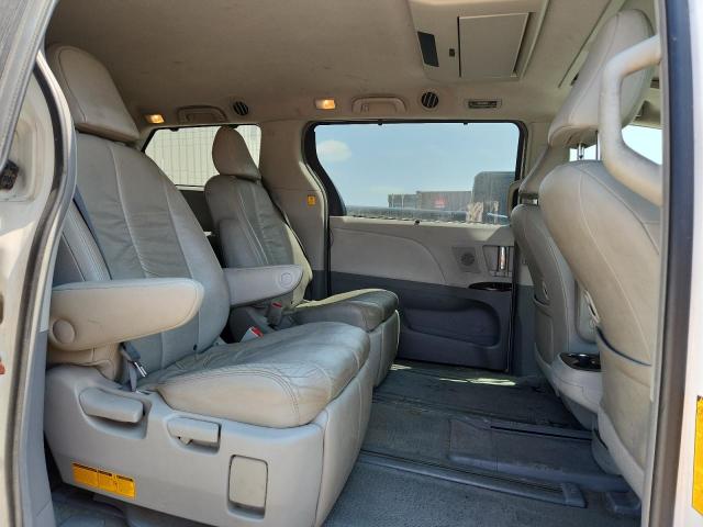 Photo 11 from auction – 2011 TOYOTA SIENNA XLE with VIN 5TDDK3DC2BS020414