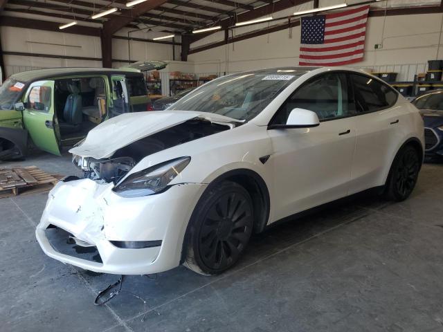 TESLA MODEL Y 2023 مع رقم تعريف المركبة 7SAYGDEF9PF829103 - صورة من المزاد