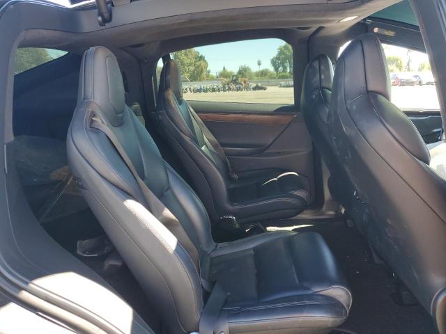 Photo 11 from auction – 2018 TESLA MODEL X with VIN 5YJXCBE22JF119103