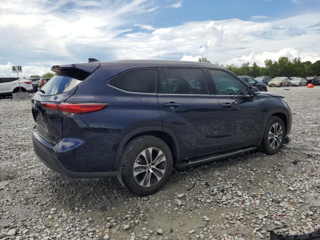 Photo 3 from auction – 2022 TOYOTA HIGHLANDER XLE with VIN 5TDGZRAH3NS554697