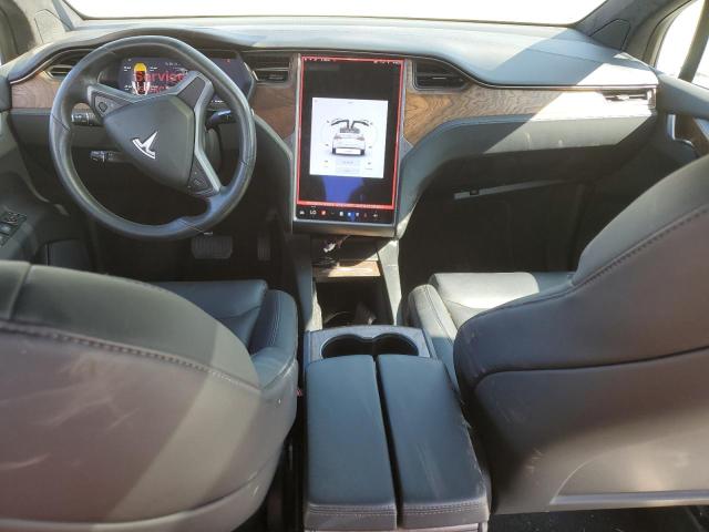 Photo 8 from auction – 2020 TESLA MODEL X with VIN 5YJXCAE20LF231556