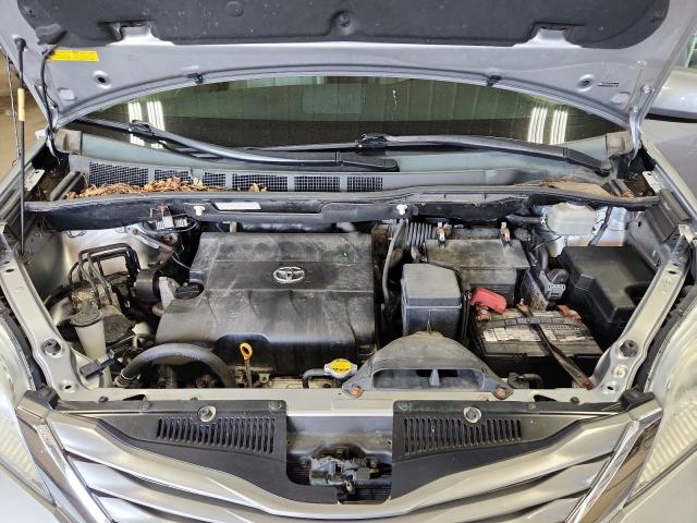Photo 12 from auction – 2011 TOYOTA SIENNA XLE with VIN 5TDYK3DC7BS067374