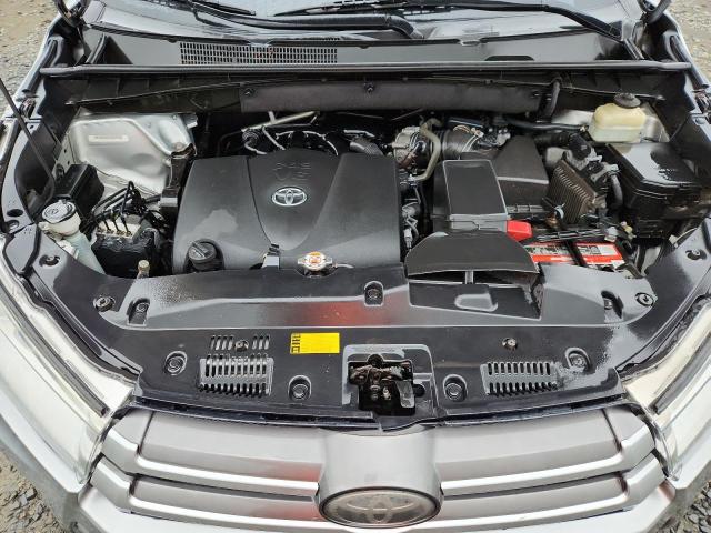 Photo 12 from auction – 2018 TOYOTA HIGHLANDER with VIN 5TDJZRFH4JS525301