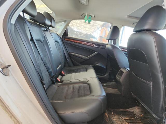 Photo 10 from auction – 2012 VOLKSWAGEN PASSAT SEL with VIN 1VWCN7A33CC012112