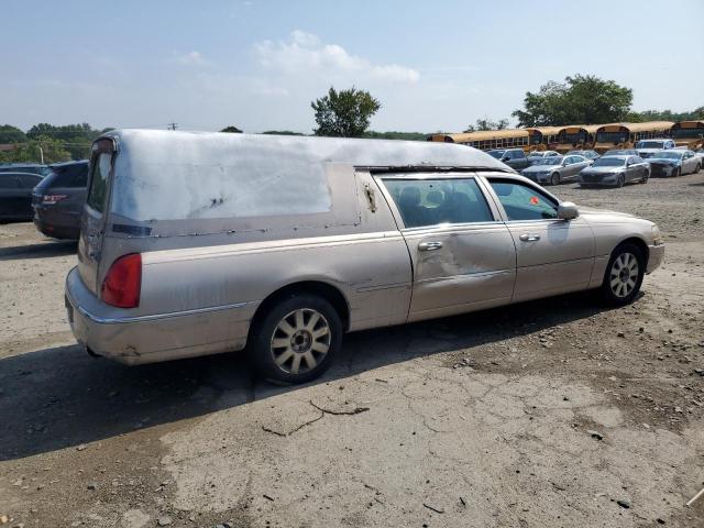 Photo 3 from auction – 2003 LINCOLN TOWN CAR E with VIN 1L1FM81W23Y640410