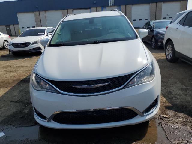 Photo 5 from auction – 2017 CHRYSLER PACIFICA with VIN 2C4RC1EG3HR560610