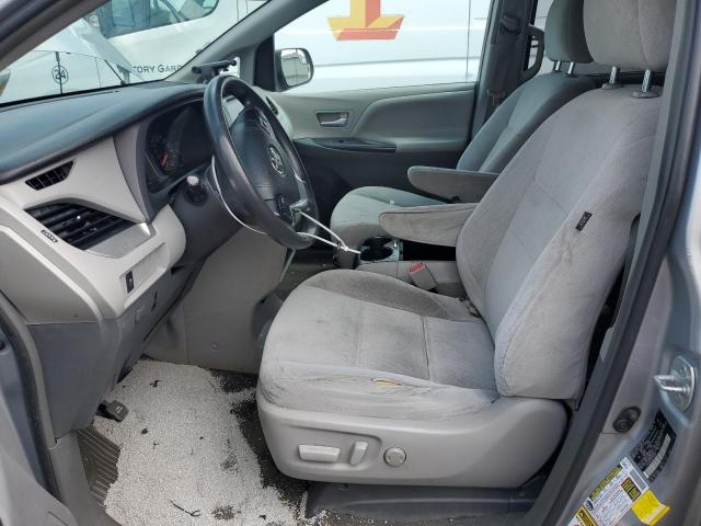 Photo 7 from auction – 2015 TOYOTA SIENNA LE with VIN 5TDJK3DC5FS125313