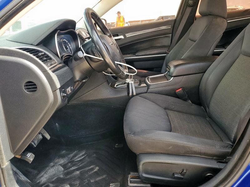 Photo 7 from auction – 2019 CHRYSLER 300 TOURIN with VIN 2C3CCARG8KH581213