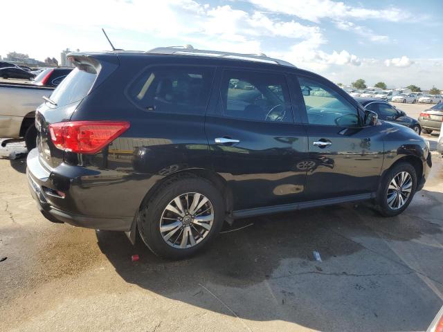 Photo 3 from auction – 2018 NISSAN PATHFINDER with VIN 5N1DR2MN5JC674598