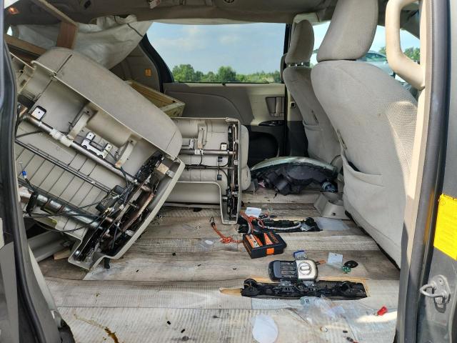 Photo 11 from auction – 2013 TOYOTA SIENNA LE with VIN 5TDKK3DCXDS279999