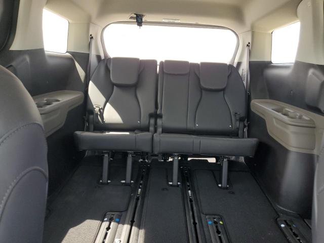 Photo 10 from auction – 2025 KIA CARNIVAL L with VIN KNDNB5K3XS6460450