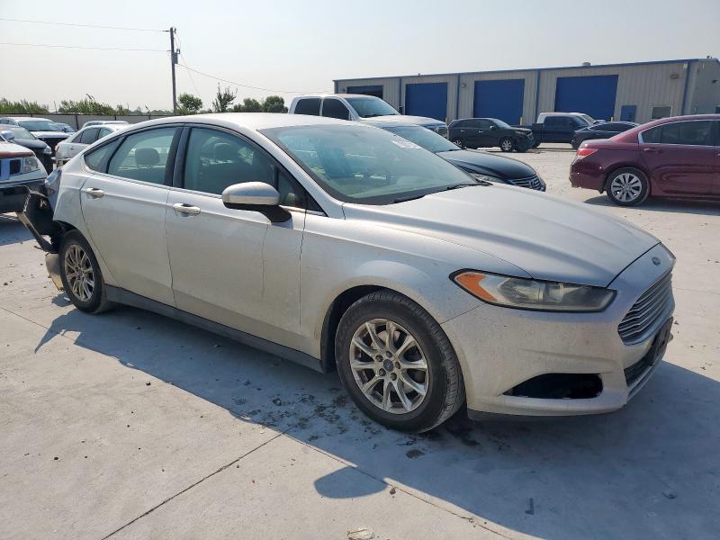 Photo 4 from auction – 2016 FORD FUSION S with VIN 3FA6P0G7XGR258230